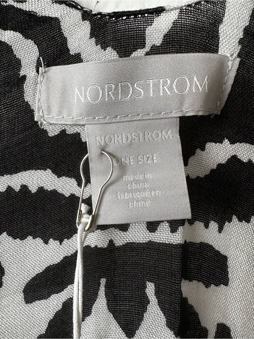 NORDSTROM OSFM Black & White Printed Summer Kimono With Armhole And Tassels - Picture 3 of 7